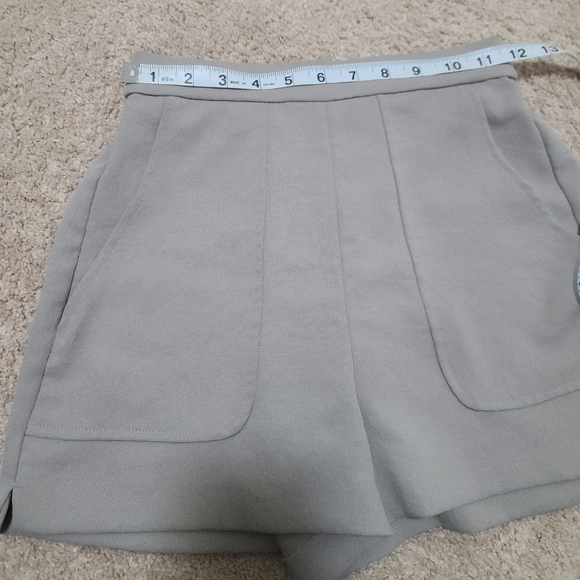 Wilfred Boissier Shorts - Picture 9 of 9